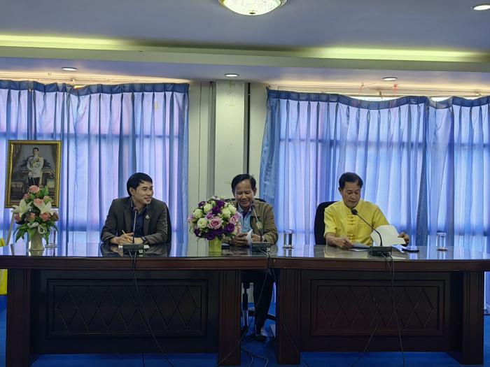 การประชุมบุคลากรในสังกัดเทศบาลตำบลกุดกว้าง